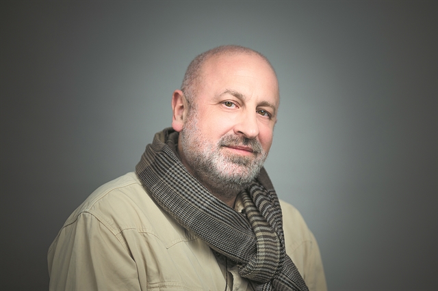 «Η μυθοπλασία είναι στο DNA των ανθρώπων»