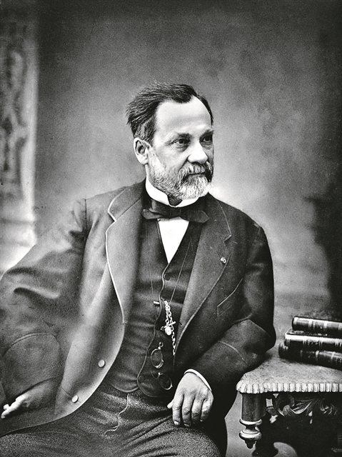 Διέψευσε τη θεωρία της αυτόματης γένεσης