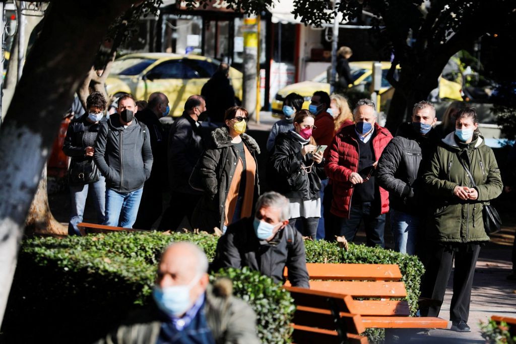 Πανδημία: Πότε τοποθετούν οι ειδικοί το τέλος της
