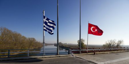 Spiegel: Στην κόλαση του Έβρου – Η τουρκική προπαγάνδα συνεχίζεται…