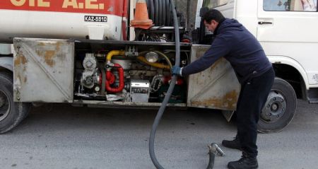 Στον εισαγγελέα εννέα άτομα για νόθευση καυσίμων με χημικά – Τα έφερναν από τη Βουλγαρία