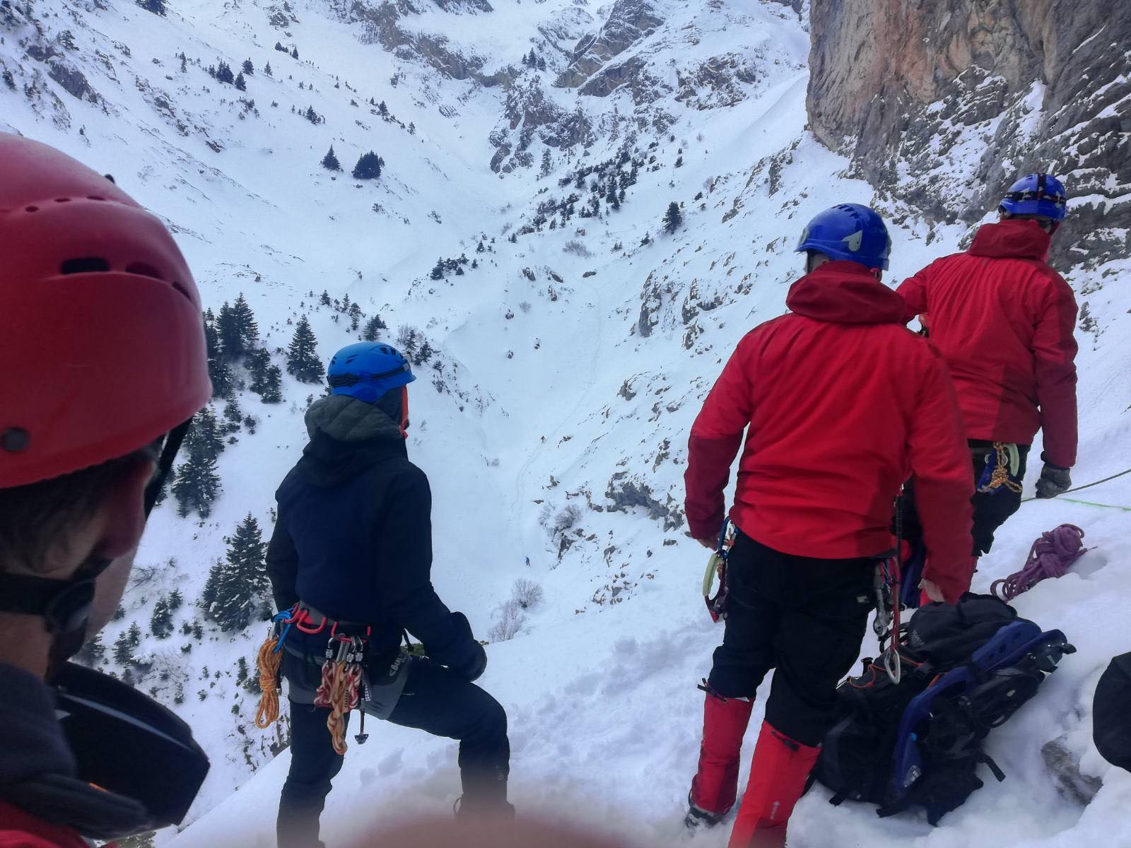 Καλάβρυτα: Ιατροδικαστική εξέταση για τα ακριβή αίτια του θανάτου των τριών ορειβατών