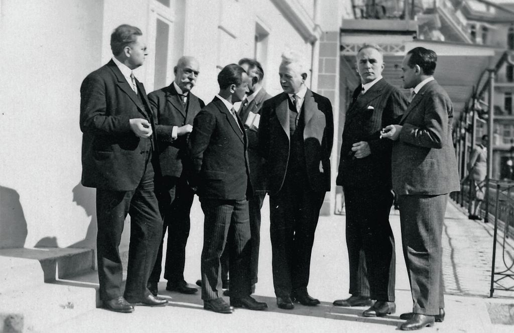 Βόλφραμ Αϊλενμπέργκερ – Οι μάγοι της φιλοσοφίας