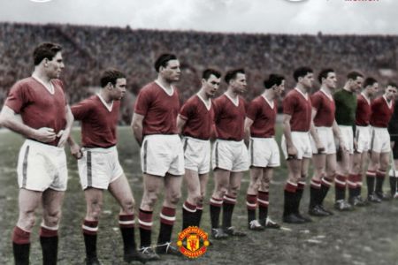 Ο Ολυμπιακός τίμησε τη μνήμη των θυμάτων της τραγωδίας της Μάντσεστερ Γιουνάιτεντ