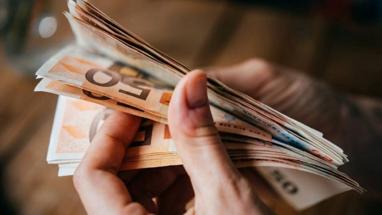 Οι πληρωμές από τον e-ΕΦΚΑ και τον ΟΑΕΔ έως τις 11 Φεβρουαρίου | tovima.gr