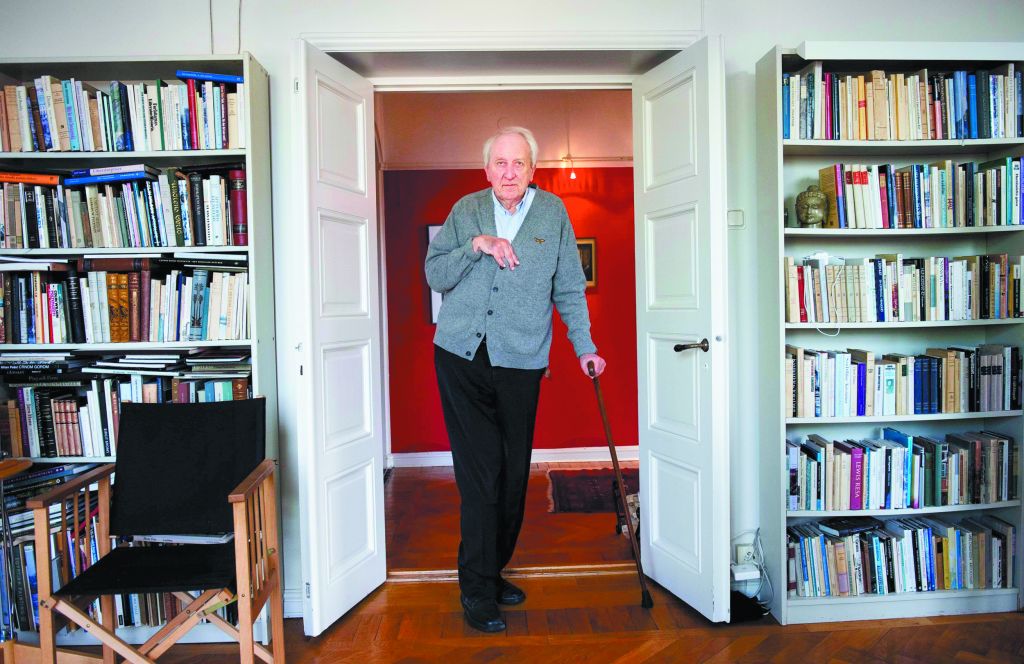 Τούμας Τρανστρέμερ: Στα ελληνικά τα ποιητικά άπαντα του σουηδού νομπελίστα