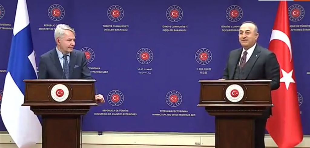 Νέα πυρά Τσαβούσογλου σε Ελλάδα – Η… πληρωμένη απάντηση Φινλανδού ΥΠΕΞ