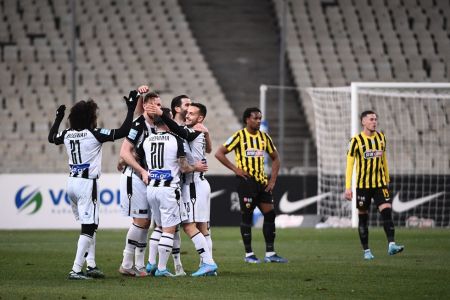 Ο ΠΑΟΚ «τέζαρε» την ΑΕΚ στο ΟΑΚΑ στο 95′ και στο 97′ (2-1)