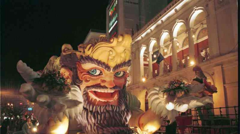 Committee on COVID-19 to recommend ban on carnival parades, reject easing of restrictions