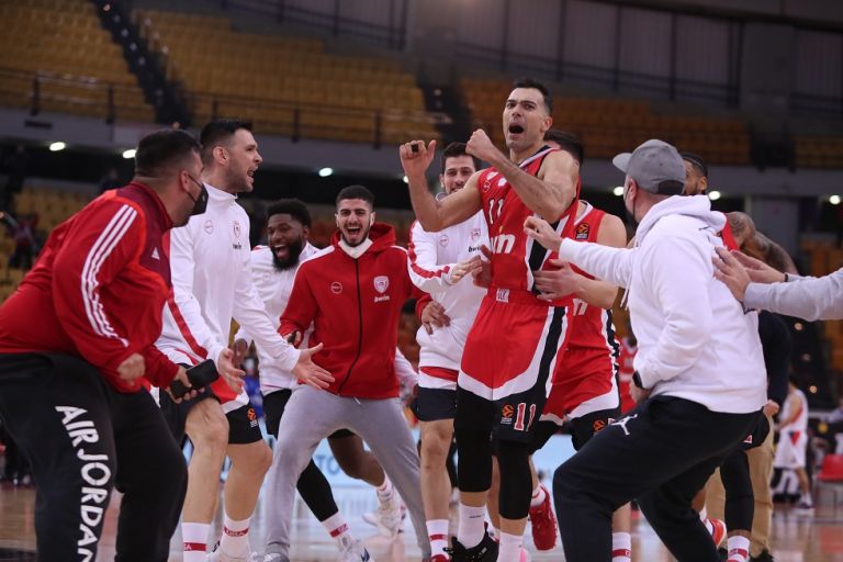 Απίθανος Σλούκας: Ετσι… ξέρανε την Εφές! – Δείτε το βίντεο