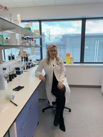 Ολγα Οικονομίδου, Γυναικεία ασπίδα