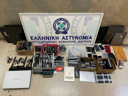 Σπείρα πορτοφολάδων εξάρθρωσε η ΕΛΑΣ – Τριάντα συλλήψεις