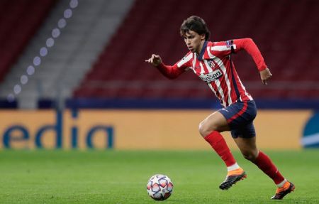 Συγκλονίζει ο Φέλιξ: «Επαιζα έξι μήνες με σπασμένο κόκκαλο»