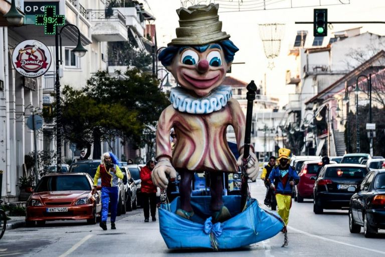 Παγώνη: Θα φοράμε μάσκα και το Πάσχα – «Όχι» σε καρναβάλια και όρθιους στην εστίαση | tovima.gr