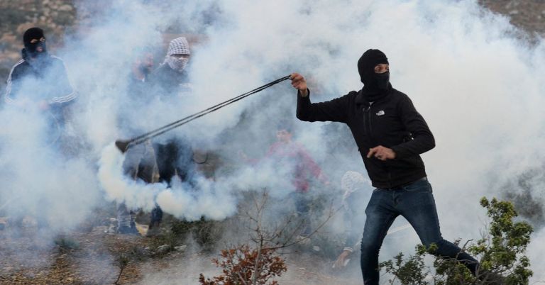 Δυτική Οχθη: Νεκρός Παλαιστίνιος από πυρά ισραηλινών στρατιωτών – Και 10 τραυματίες | tovima.gr