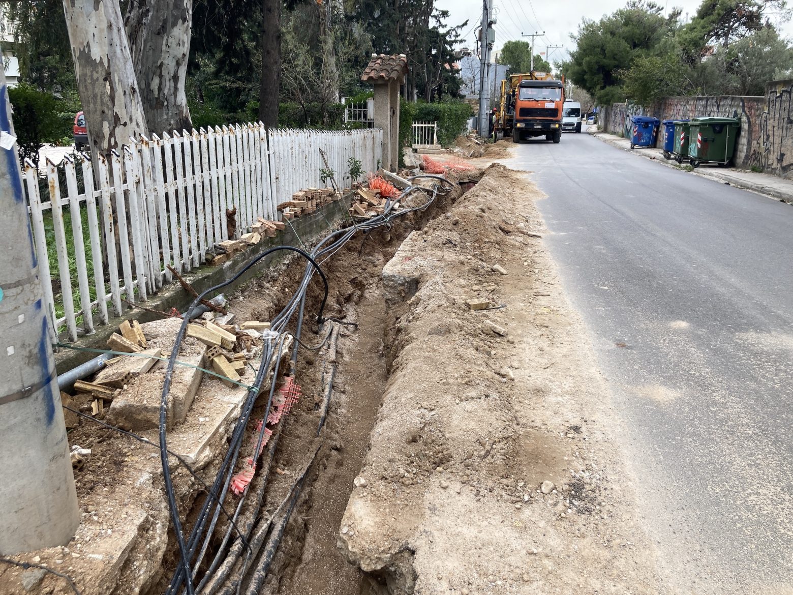 Πεντέλη: Ξεκίνησε η υπογειοποίηση 115 χιλιομέτρων καλωδίων μεταφοράς ρεύματος