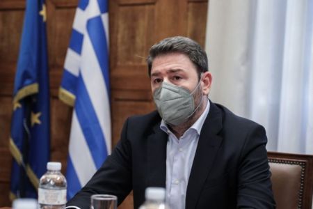 Nίκος Ανδρουλάκης:  Δεν θα μπούμε στους ρόλους που θέλουν ΝΔ και ΣΥΡΙΖΑ