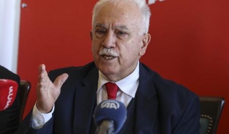 Νέες κραυγές στην Τουρκία: Να τερματιστεί η ξένη κατοχή των τουρκικών νησιών στο Αιγαίο