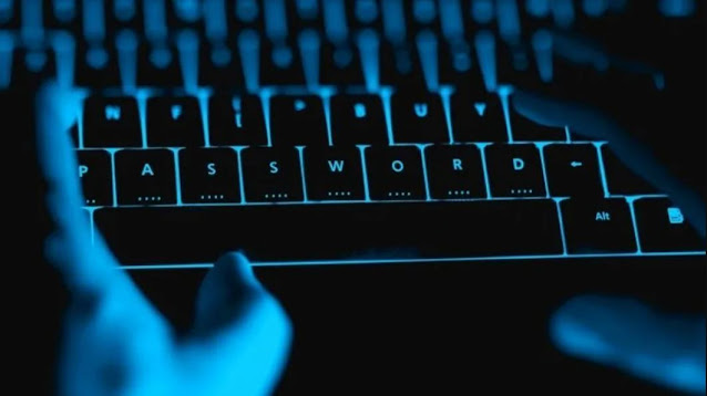 Δίωξη Ηλεκτρονικού Εγκλήματος: Προσοχή, έτσι εκβιάζουν μέσω διαδικτύου | tovima.gr