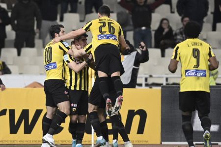 ΑΕΚ – ΠΑΣ Γιάννινα 2-0: Νίκη με κορυφαίο τον Μάνταλο για την Ένωση