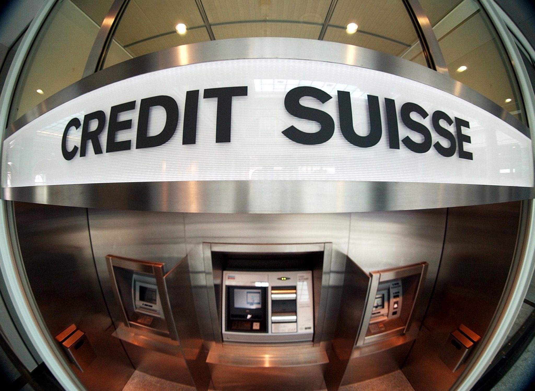 Credit Suisse: Διαρροή 18.000 λογαριασμών αποκαλύπτει εγκληματίες και πολιτικούς