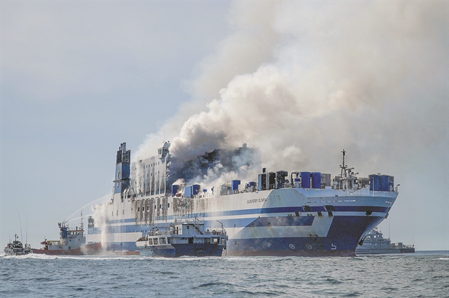 Euroferry Olympia: Ζωντανός εντοπίστηκε ένας από τους αγνοούμενους