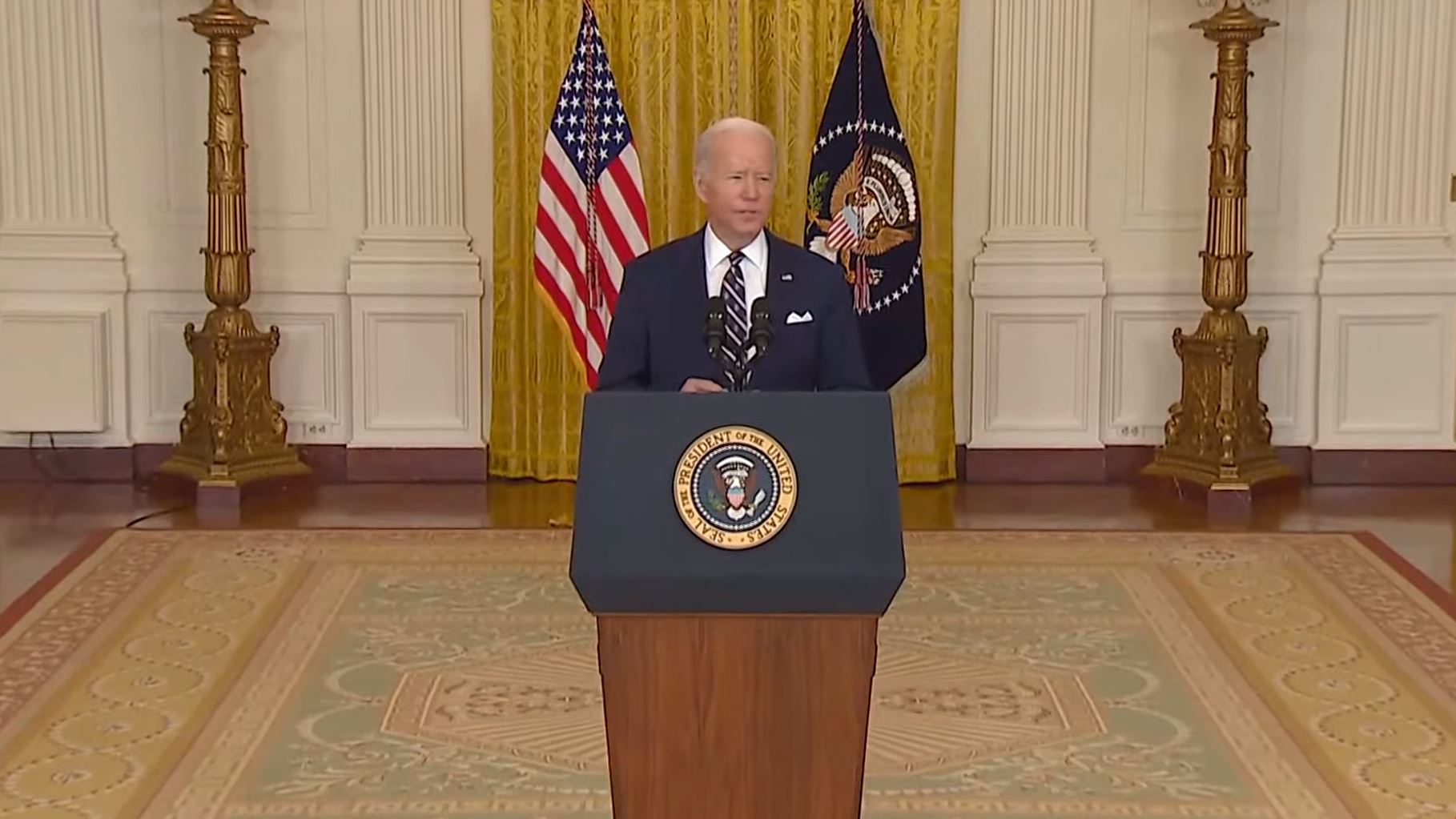 Джо байден санкции. Байден вводит санкции. Джо байден фото. Штандарт президента сша байдена. Байден вводит санкции.