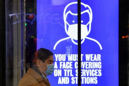 Βρετανία: Tέλος η υποχρεωτική χρήση μάσκας στο μετρό του Λονδίνου