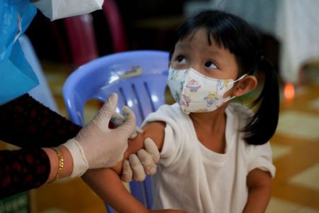 COVID-19: O εμβολιασμός «ασπίδα» ενάντια στο σοβαρό παιδικό σύνδρομο MIS-C