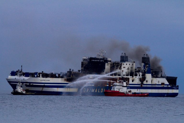 Euroferry Olympia: Εντοπίστηκε κι άλλη απανθρακωμένη σορός στο πλοίο | tovima.gr