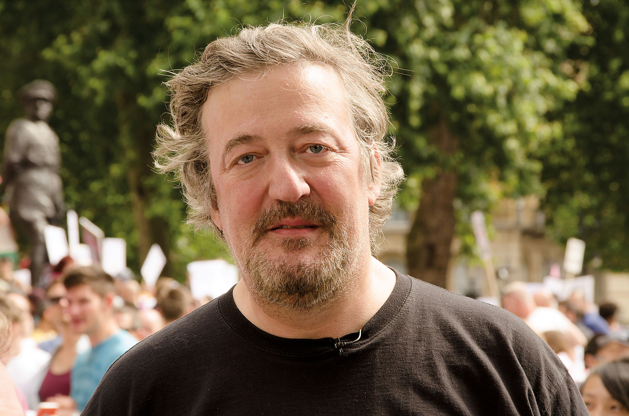 Στίβεν Φράι, «Είναι υπέροχο ότι οι έλληνες θεοί δεν είναι τέλειοι»