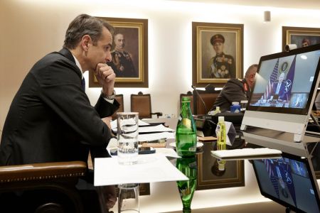 Μητσοτάκης: Όλα τα κράτη-μέλη του ΝΑΤΟ να δεσμευθούν ότι θα εφαρμόσουν το πλαίσιο κυρώσεων έναντι της Ρωσίας