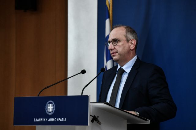 Οικονόμου: Αφελής και επικίνδυνη η σιωπή Τσίπρα για τις κυρώσεις στη Ρωσία