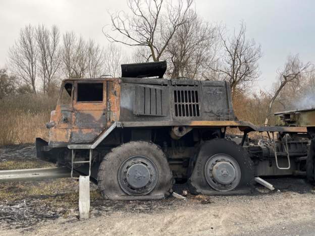 Ουκρανία: Οι Ρώσοι κατέστρεψαν κονβόι ουκρανικών στρατιωτικών οχημάτων που κατευθυνόταν στο Κίεβο | tovima.gr
