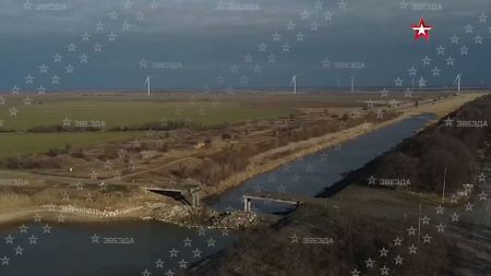 Πόλεμος στην Ουκρανία: Ο ρωσικός στρατός κατέστρεψε το φράγμα που μπλόκαρε το νερό στην Κριμαία