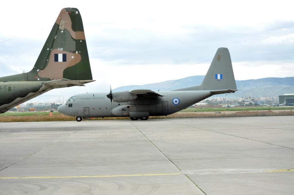 Δύο C-130 και ένα cargo με στρατιωτική και ανθρωπιστική βοήθεια για την Ουκρανία