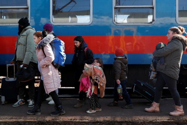 Ουκρανία: 15 Έλληνες γιατροί σπεύδουν για φροντίδα προσφύγων | tovima.gr