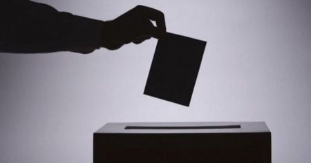 Δημοσκόπηση: Στις 10 μονάδες η διαφορά της ΝΔ από τον ΣΥΡΙΖΑ – Συνεχίζεται η άνοδος του ΚΙΝΑΛ