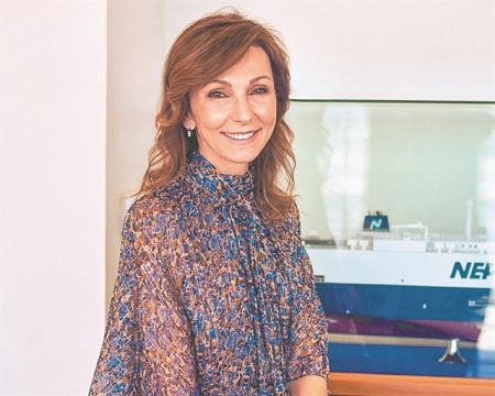 Η Μελίνα Ν. Τραυλού στο τιμόνι της Ενωσης Εφοπλιστών