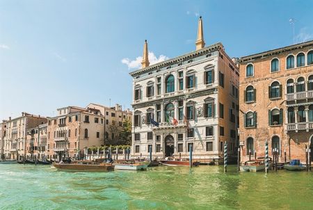 Οι Russian tycoons… μετακομίζουν στη Μύκονο;