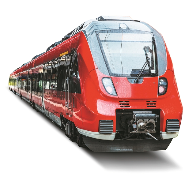 Μαζικές επενδύσεις για… να μη χάσουν το τρένο