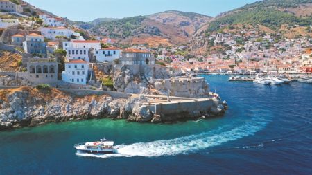 Οταν κοιτάς από την πιο «αστραφτερή» κορυφή