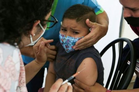 Κορωνοϊός: Το εμβόλιο της Pfizer είναι πολύ λιγότερο αποτελεσματικό στα παιδιά 5-11 ετών από ό,τι στα μεγαλύτερα
