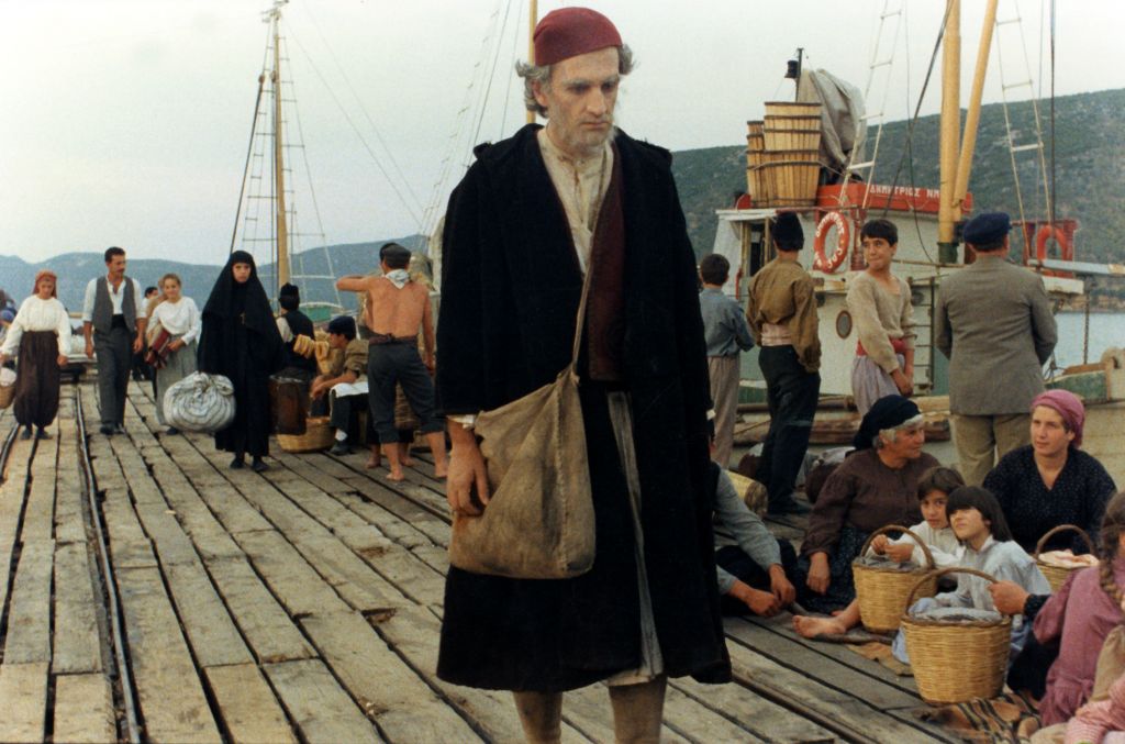 Προβολή του ντοκιμαντέρ του Λάκη Παπαστάθη  για τον Θεόφιλο και ομιλία του σκηνοθέτη