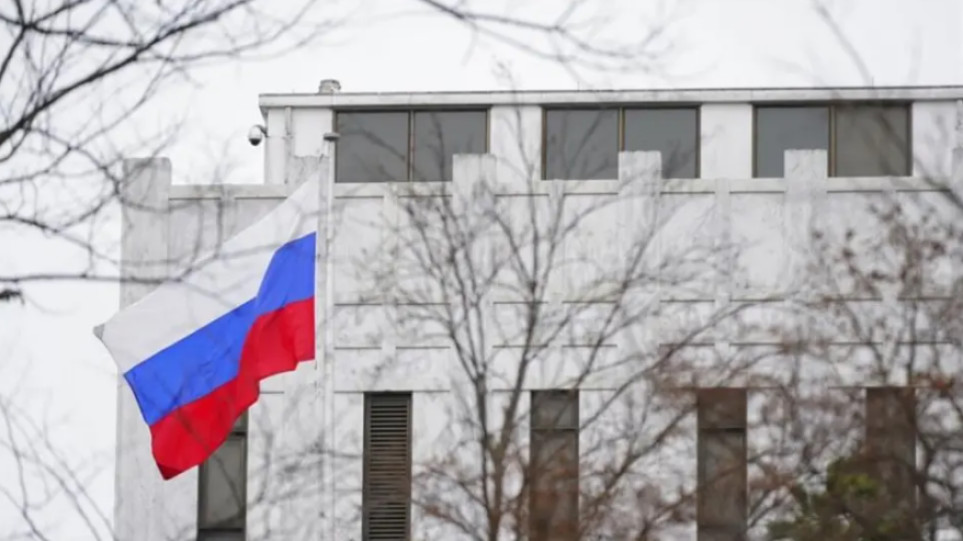 Επίθεση της ρωσικής πρεσβείας στο υπουργείο Πολιτισμού