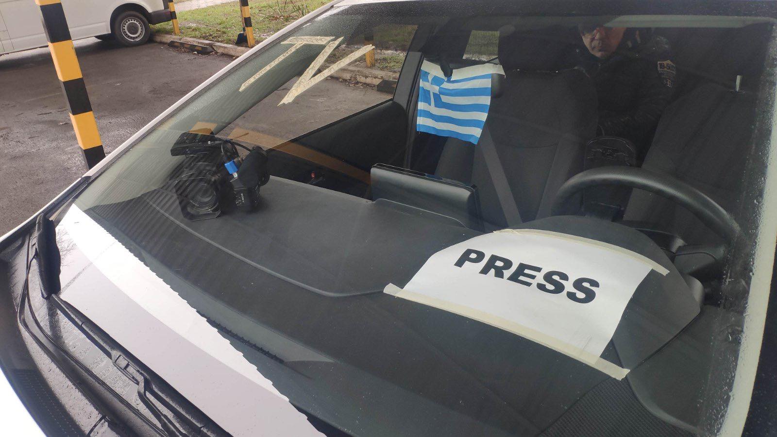 Εφιαλτική η διαδρομή για το ελληνικό κομβόι από τη Μαριούπολη: Δέχθηκαν πυρά – «Μας σημάδευαν για 20 λεπτά»