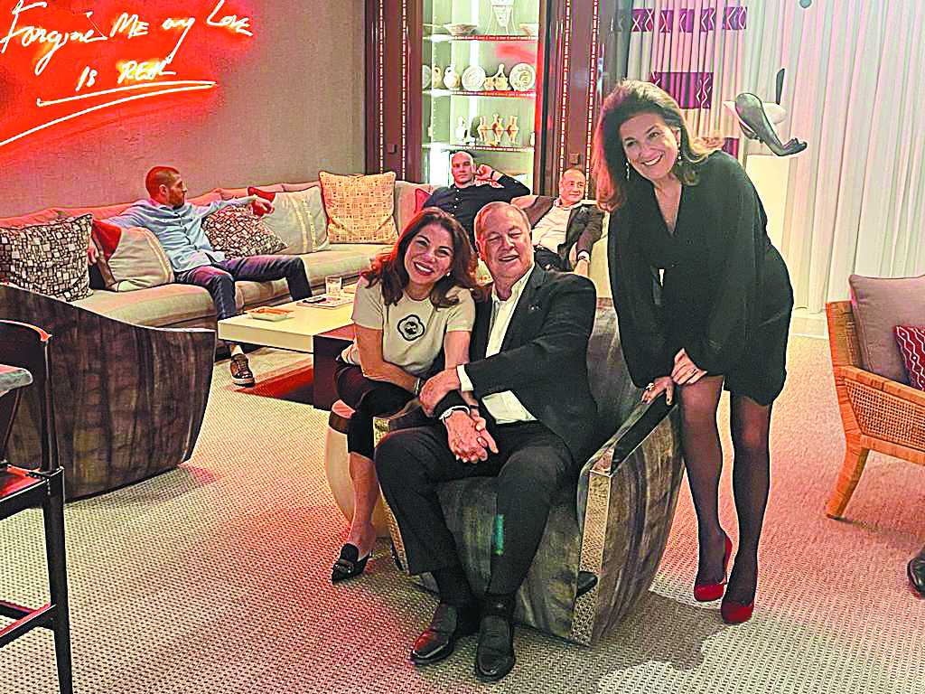 Chanel, η Ντάσα και ο Γουίλσον στο dinner Ζέιν