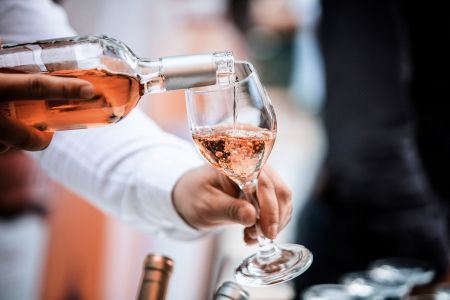 Ροζέ, ο θηλυκός οίνος