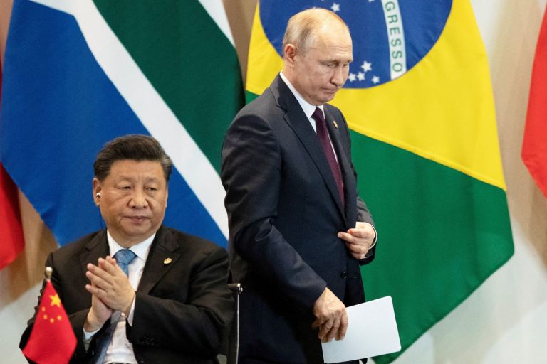 H Κίνα στηρίζει τη Ρωσία αλλά σταθμίζει και τις εξελίξεις | tovima.gr