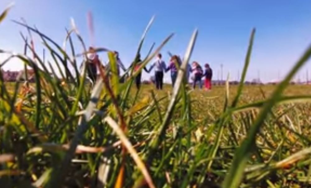 Το συγκινητικό βίντεο μαθητών του Σκουροχωρίου Ηλείας για την Ουκρανία